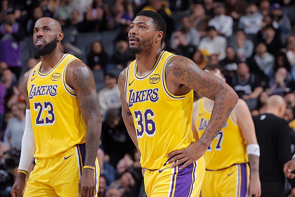 开云-进攻端的负面影响实在是太大了，湖人后场大闸的场上效果很不理想