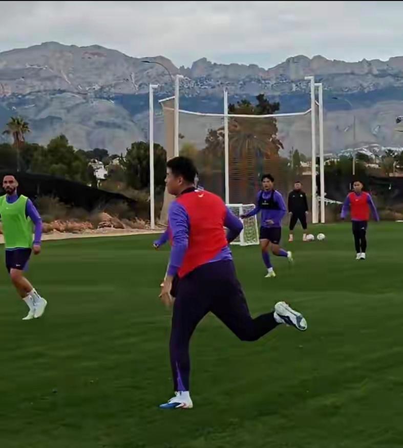 开云体育-津门虎队在热身赛中以0-5惨败于埃尔切