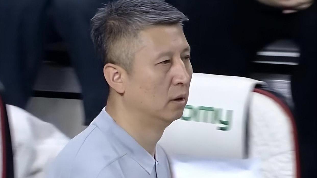 开云-朱俊龙19分中国男篮100:93逆转台北，郭士强再被瓜田李下