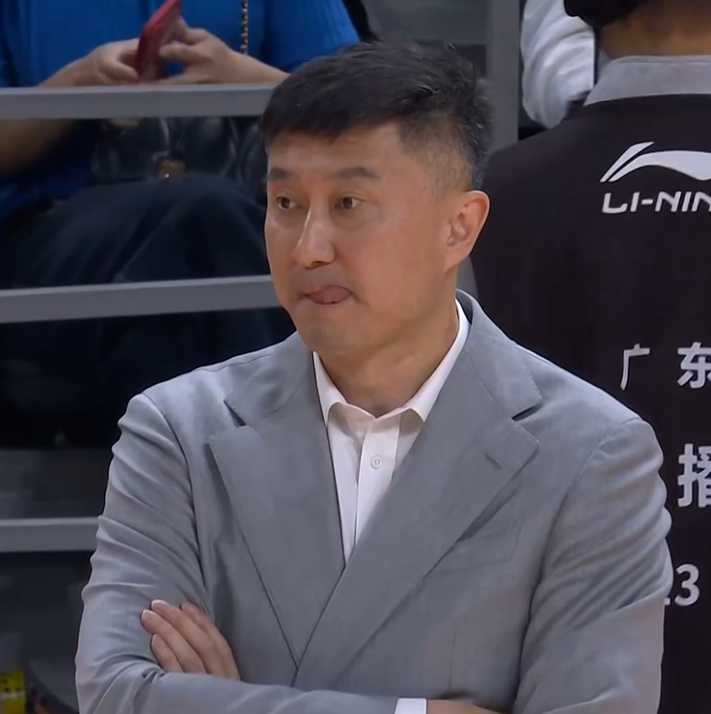 开云体育-杜锋官宣新职位！正式回应下课传闻，陈老板力挺，朱芳雨站队