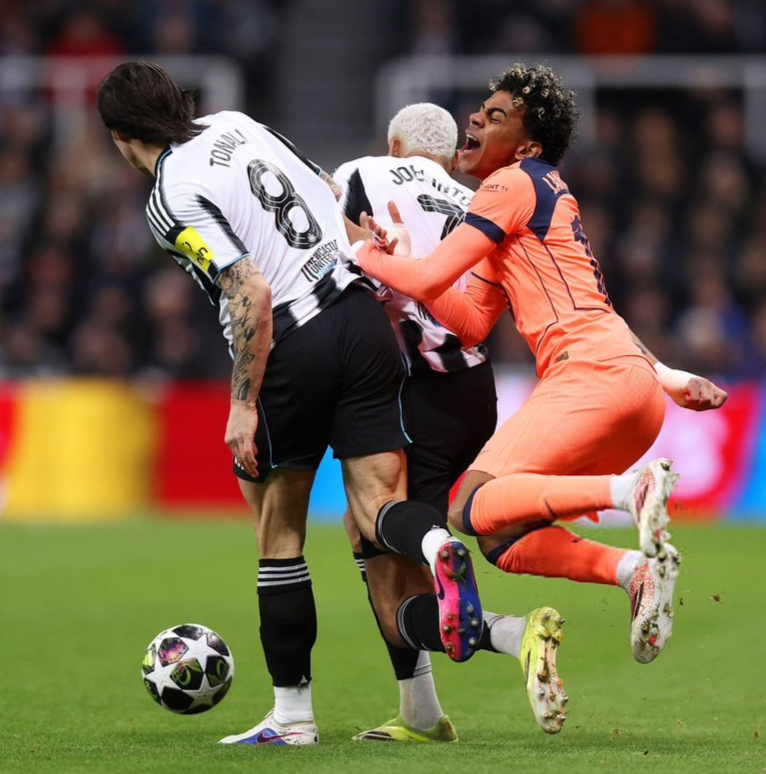 开云体育-亚马尔绝平救主+欧冠历史第1人！巴萨1-1纽卡，交手3连胜戛然而止